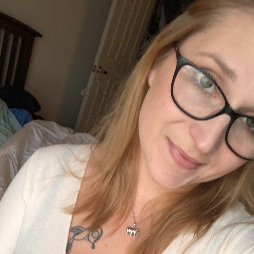 Meet your Posher, Sylvia